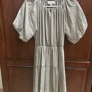 Gilli Light Brown Puff Sleeve Dress